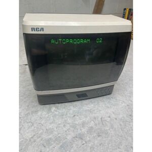 Vintage RCA ColorTrak SpaceSaver 9" CRT gaming retro TV 1992 Model E09535KW Gray